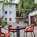 Cardak Μόσταρ