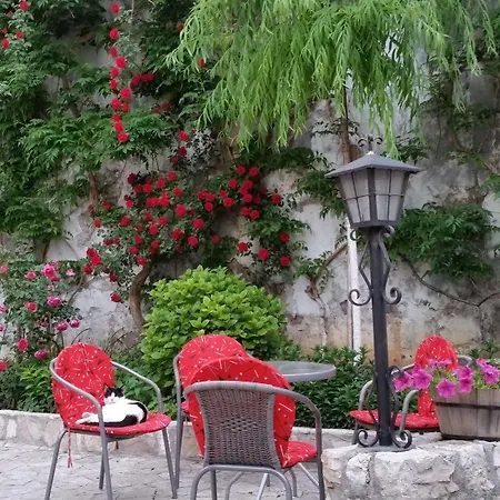 Cardak Guest house 3*